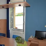 Miky Aparthotel 3*