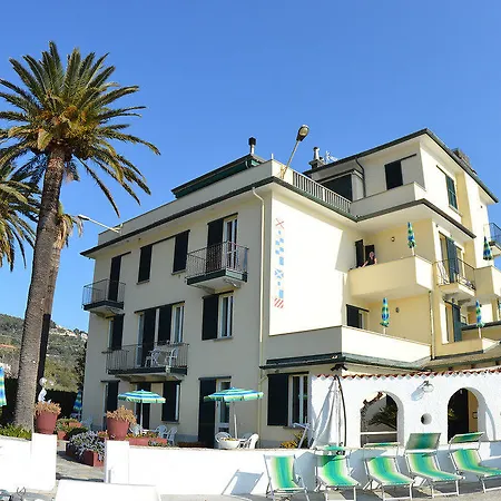 Ξενοδοχείο με διαμερίσματα Miky