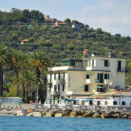 Miky 3* Αλμπένγκα