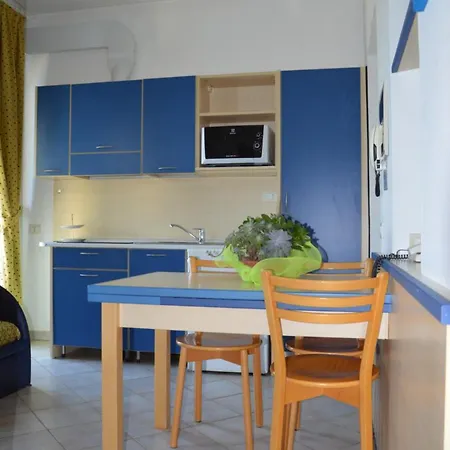 Miky Ξενοδοχείο με διαμερίσματα 3*