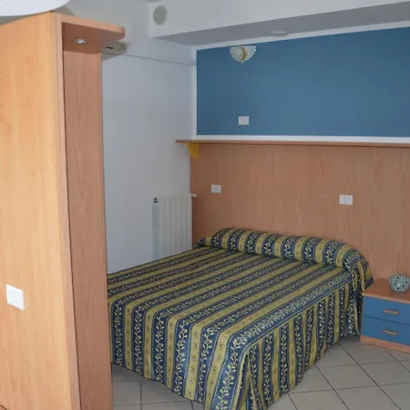 Ξενοδοχείο με διαμερίσματα Miky