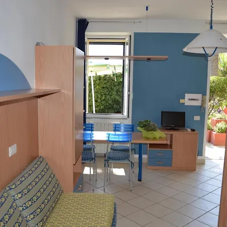 Miky Ξενοδοχείο με διαμερίσματα Αλμπένγκα