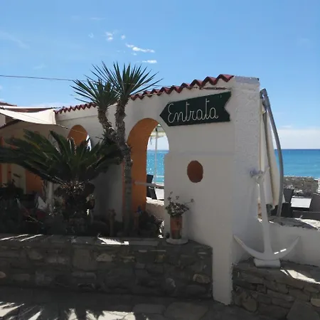 Ξενοδοχείο με διαμερίσματα Miky