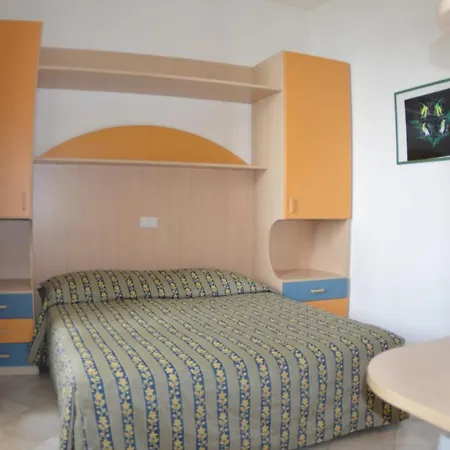 Apartahotel Miky *