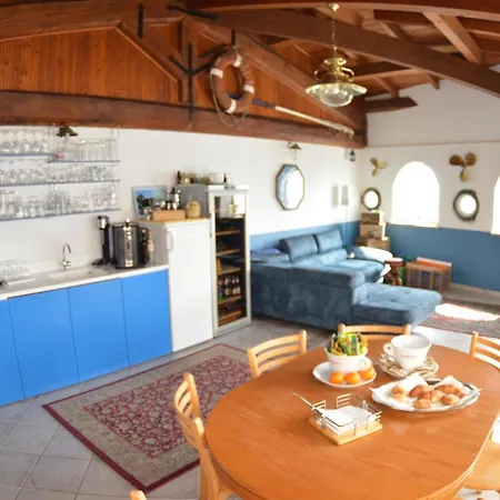 Ξενοδοχείο με διαμερίσματα Miky Αλμπένγκα