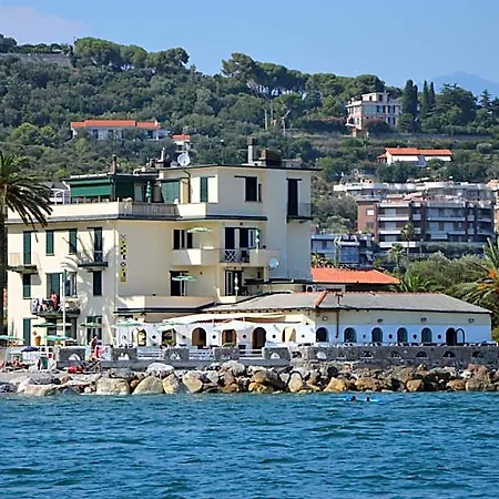 Miky Apartahotel Albenga